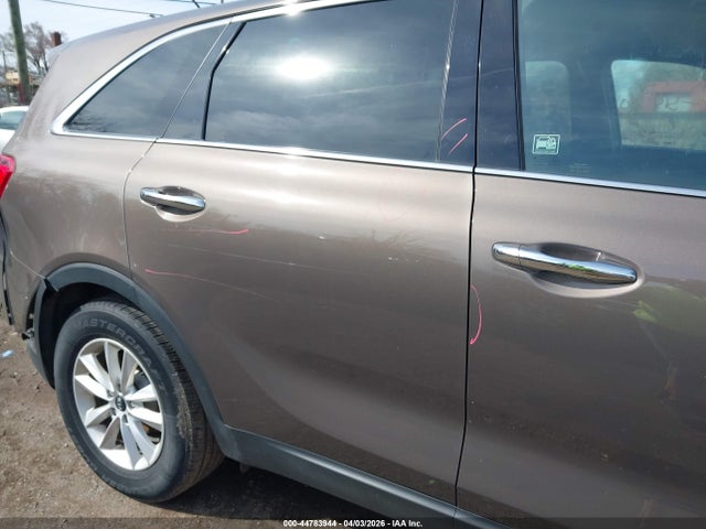 2019 Kia Sorento 2.4l Lx მანქანა იყიდება აუქციონზე, vin: 5XYPGDA38KG514590, აუქციონის ნომერი: 44783944
