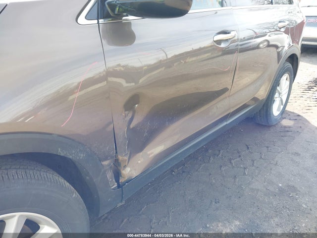 2019 Kia Sorento 2.4l Lx მანქანა იყიდება აუქციონზე, vin: 5XYPGDA38KG514590, აუქციონის ნომერი: 44783944