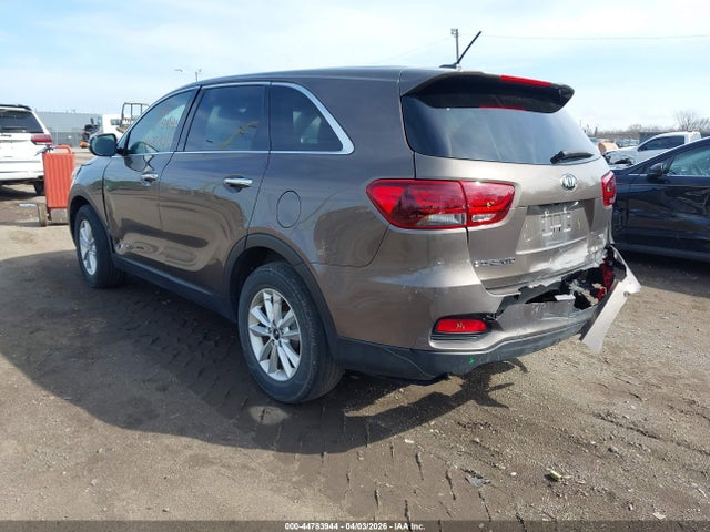 2019 Kia Sorento 2.4l Lx მანქანა იყიდება აუქციონზე, vin: 5XYPGDA38KG514590, აუქციონის ნომერი: 44783944