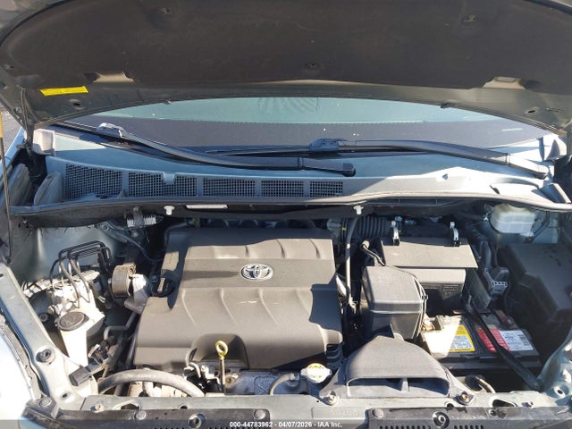 5TDZK3DC8ES467369 Toyota Sienna L V6 7 Passenger