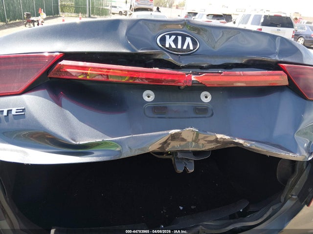 3KPF24AD2ME306515 KIA Forte Lxs