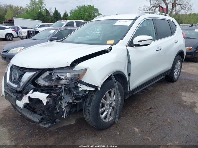 Продажа на аукционе авто 2017 Nissan Rogue Sv, vin: KNMAT2MT0HP616117, номер лота: 44783973