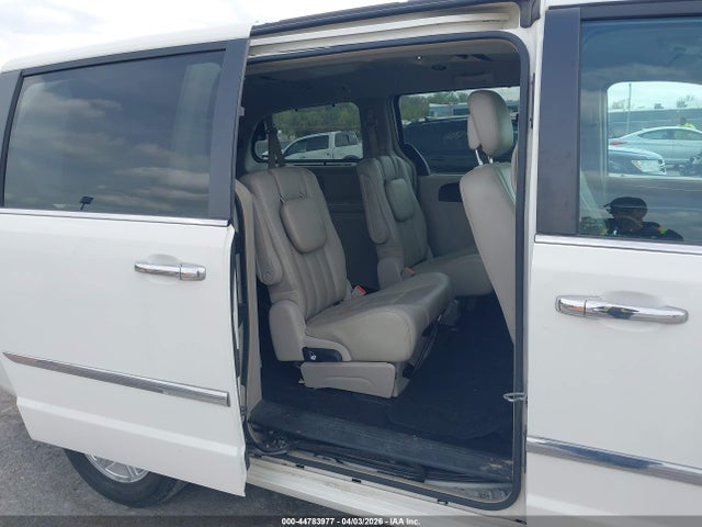 2012 Chrysler Town & Country Touring-l მანქანა იყიდება აუქციონზე, vin: 2C4RC1CG7CR244932, აუქციონის ნომერი: 44783977