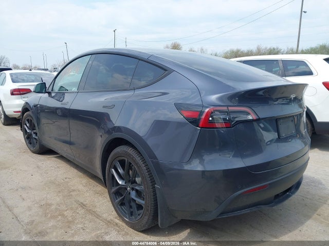 7SAYGDEE0NF426308 Tesla Model Y Long Range Dual Motor All-wheel Drive