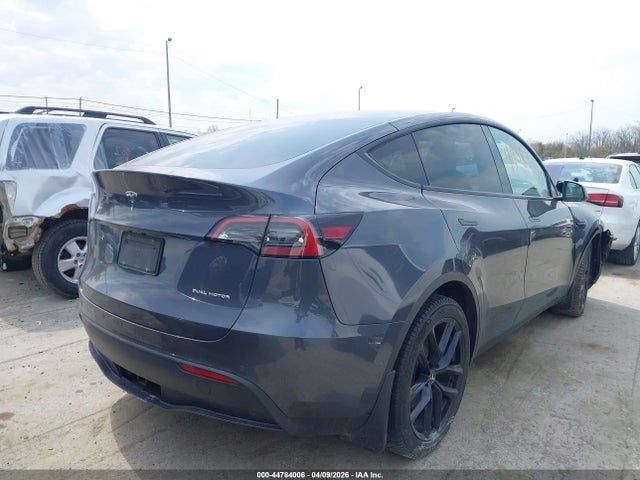 7SAYGDEE0NF426308 Tesla Model Y Long Range Dual Motor All-wheel Drive