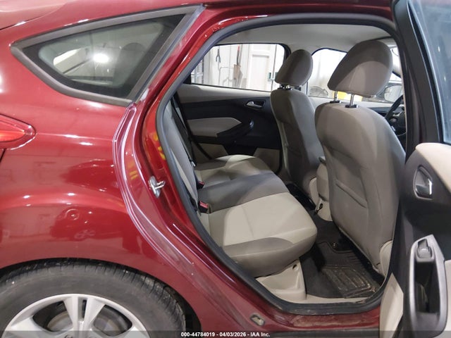 Ford FOCUS SE 2014 1FADP3K26EL373570 Image 8