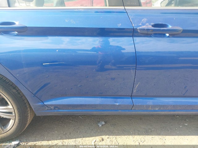 44784030 :رقم المزاد ، 3VWEM7BU3NM031375 vin ، 2022 Volkswagen Jetta 1.5t Se مزاد بيع