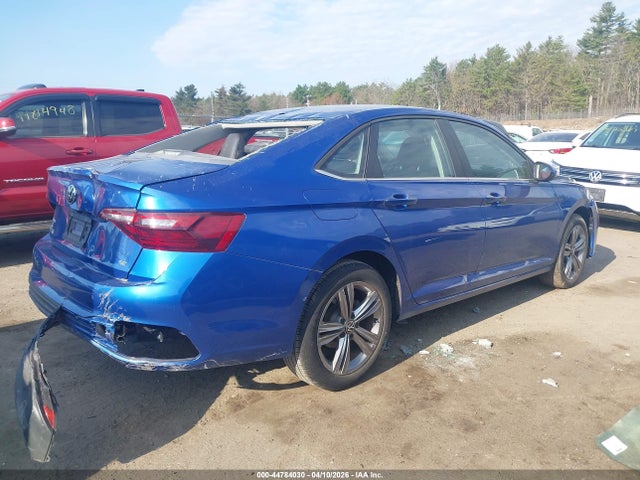 44784030 :رقم المزاد ، 3VWEM7BU3NM031375 vin ، 2022 Volkswagen Jetta 1.5t Se مزاد بيع