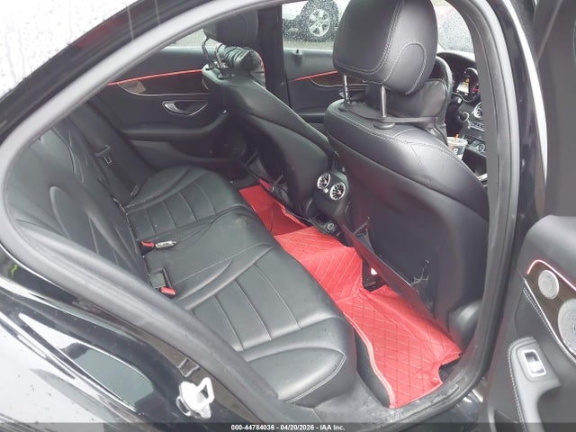 Продажа на аукционе авто 2015 Mercedes-benz C 300 Luxury 4matic, vin: 55SWF4KB4FU042274, номер лота: 44784036