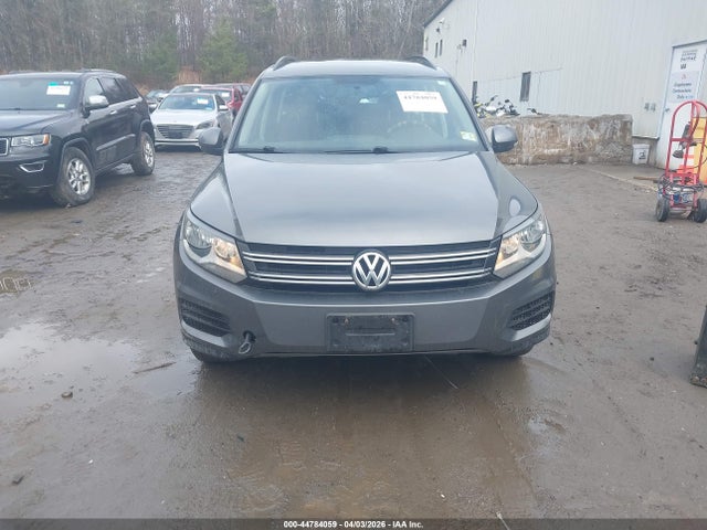 Продаж на аукціоні авто 2018 Volkswagen Tiguan Limited 2.0t, vin: WVGBV7AXXJK003732, номер лоту: 44784059