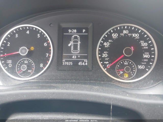 Продаж на аукціоні авто 2018 Volkswagen Tiguan Limited 2.0t, vin: WVGBV7AXXJK003732, номер лоту: 44784059