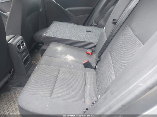 Продаж на аукціоні авто 2018 Volkswagen Tiguan Limited 2.0t, vin: WVGBV7AXXJK003732, номер лоту: 44784059