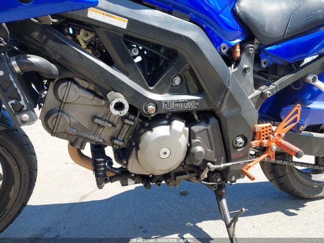 44784060 :رقم المزاد ، JS1VP53A952100137 vin ، 2005 Suzuki Sv650 مزاد بيع