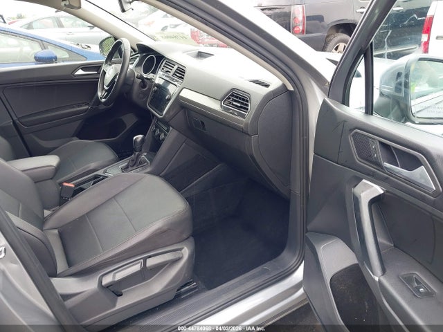 Продаж на аукціоні авто 2020 Volkswagen Tiguan 2.0t Se/2.0t Se R-line Black/2.0t Sel, vin: 3VV3B7AX1LM106679, номер лоту: 44784068