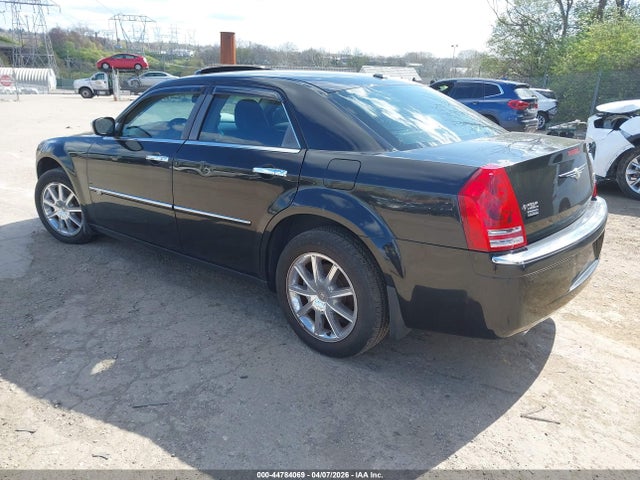 2010 CHRYSLER 300C 2C3CK6CT4AH223837 Photo 2