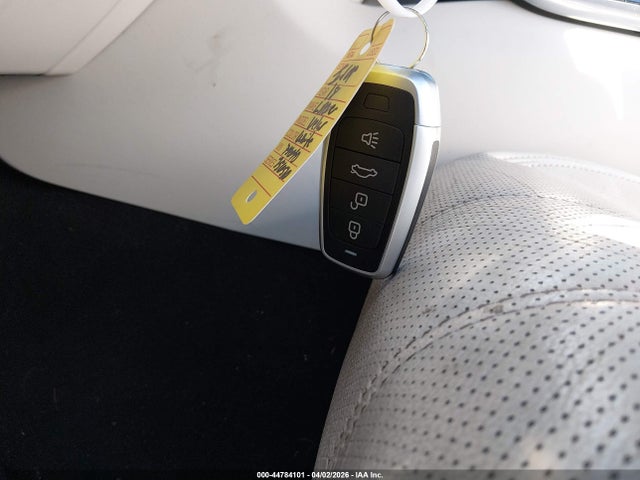 SALYL2RN8JA756510 Land Rover Range Rover Velar D180 Se R-dynamic
