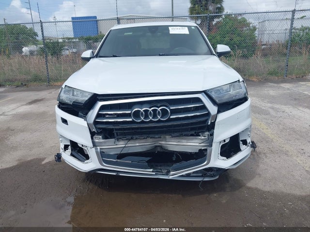 44784107 :رقم المزاد ، WA1LHAF72HD038439 vin ، 2017 Audi Q7 2.0t Premium مزاد بيع