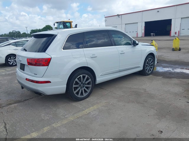 44784107 :رقم المزاد ، WA1LHAF72HD038439 vin ، 2017 Audi Q7 2.0t Premium مزاد بيع