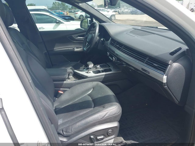 44784107 :رقم المزاد ، WA1LHAF72HD038439 vin ، 2017 Audi Q7 2.0t Premium مزاد بيع
