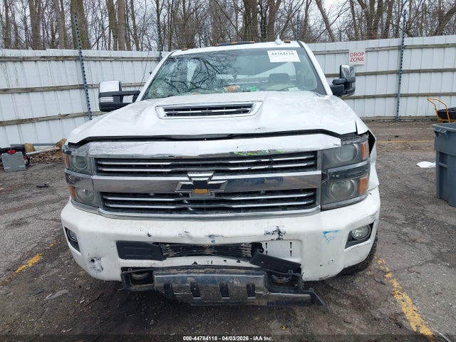 44784118 :رقم المزاد ، 1GC4K1EY3HF121677 vin ، 2017 Chevrolet Silverado 3500hd High Country مزاد بيع