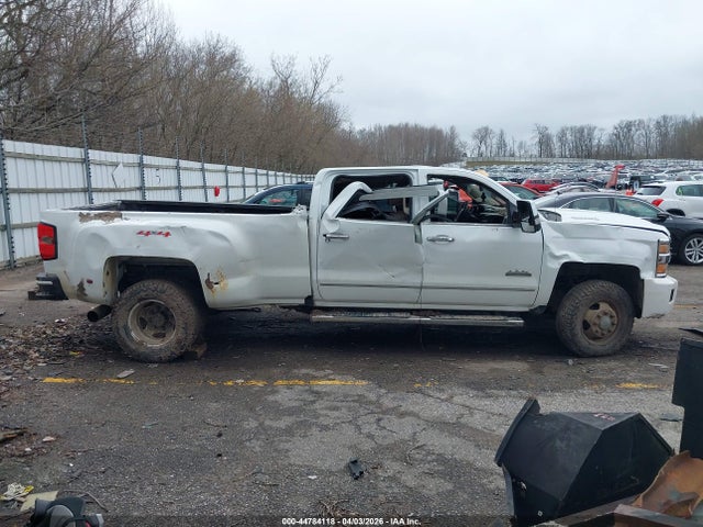 44784118 :رقم المزاد ، 1GC4K1EY3HF121677 vin ، 2017 Chevrolet Silverado 3500hd High Country مزاد بيع