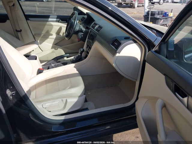 Aukcja sprzedaży 2014 Volkswagen Passat 2.0l Tdi Se, vin: 1VWBN7A35EC069104, numer aukcji: 44784120