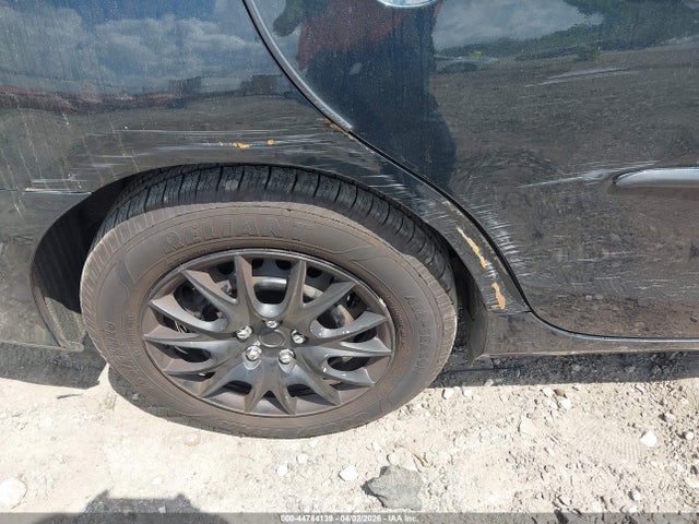 4T1BF1FK3FU112343 Toyota CAMRY LE
