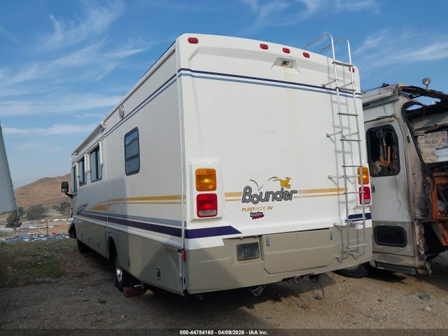 Продаж на аукціоні авто 2003 Workhorse Custom Chassis Motorhome Chassis W22, vin: 5B4MP67G833360452, номер лоту: 44784160