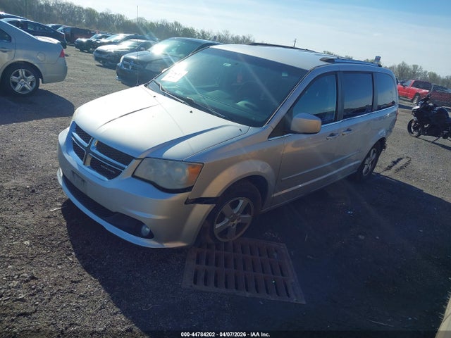 44784202 :رقم المزاد ، 2D4RN5DG6BR660617 vin ، 2011 Dodge Grand Caravan Crew مزاد بيع