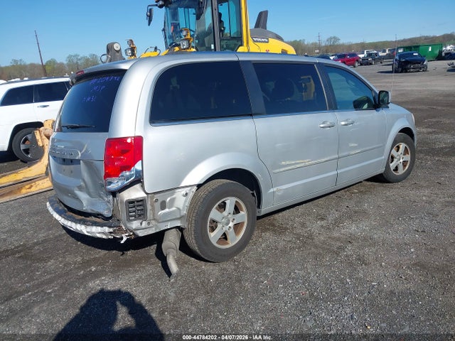 44784202 :رقم المزاد ، 2D4RN5DG6BR660617 vin ، 2011 Dodge Grand Caravan Crew مزاد بيع