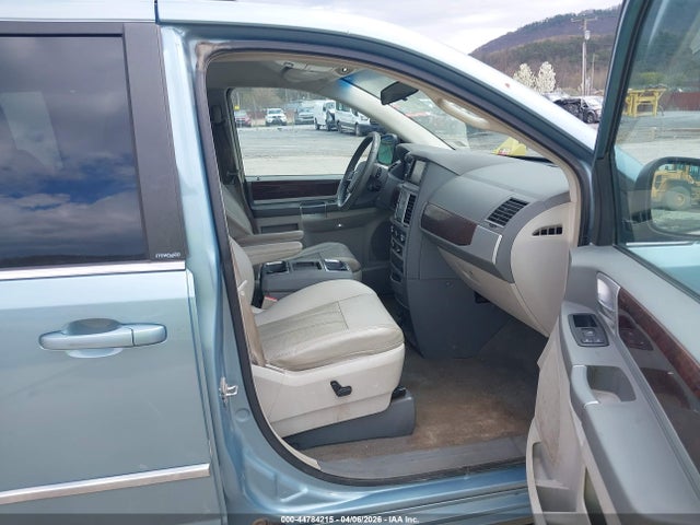 Продажа на аукционе авто 2009 Chrysler Town & Country Touring, vin: 2A8HR54109R675741, номер лота: 44784215