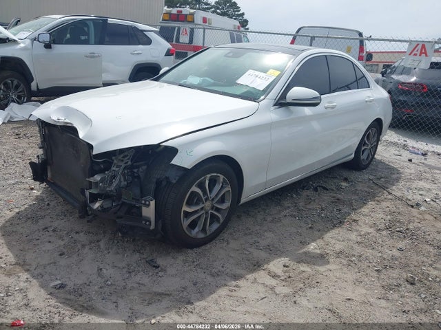 44784232 :رقم المزاد ، 55SWF4JB0HU200663 vin ، 2017 Mercedes-benz C 300 مزاد بيع