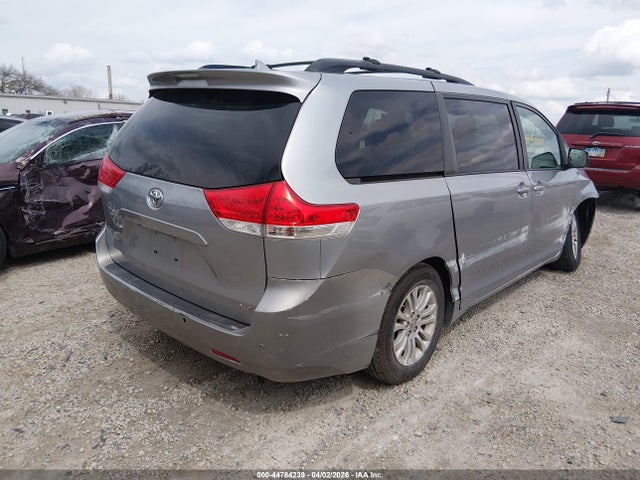 Продаж на аукціоні авто 2011 Toyota Sienna Xle V6, vin: 5TDYK3DC0BS095257, номер лоту: 44784239