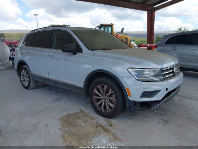 2018 VOLKSWAGEN TIGUAN 3VV3B7AX0JM164523