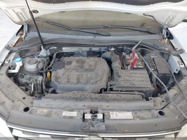 2018 VOLKSWAGEN TIGUAN 3VV3B7AX0JM164523 Photo 9