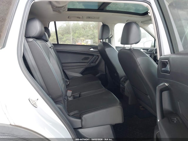 2018 VOLKSWAGEN TIGUAN 3VV3B7AX0JM164523 Photo 7