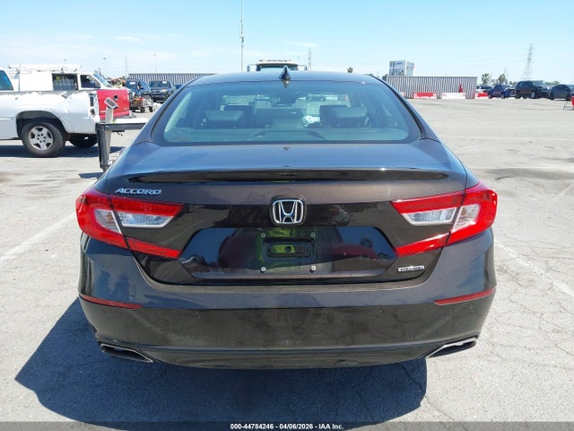 Honda Accord Touring 2018 1HGCV1F99JA102856 Image 17