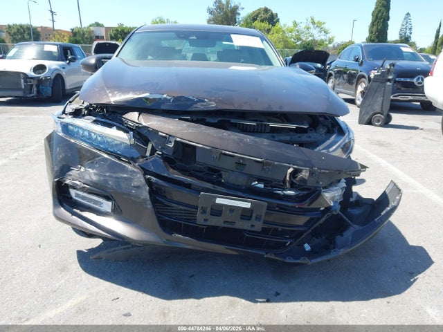 Honda Accord Touring 2018 1HGCV1F99JA102856 Image 6