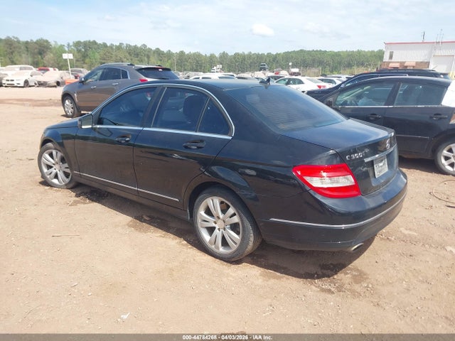 44784268 :رقم المزاد ، WDDGF5EB1BF637456 vin ، 2011 Mercedes-benz C 300 Luxury مزاد بيع