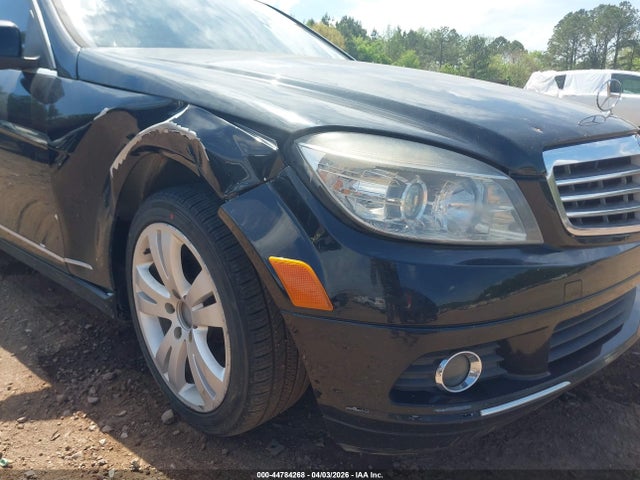 44784268 :رقم المزاد ، WDDGF5EB1BF637456 vin ، 2011 Mercedes-benz C 300 Luxury مزاد بيع