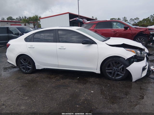 44784279 :رقم المزاد ، 3KPF34AD9ME417012 vin ، 2021 Kia Forte Gt-line مزاد بيع
