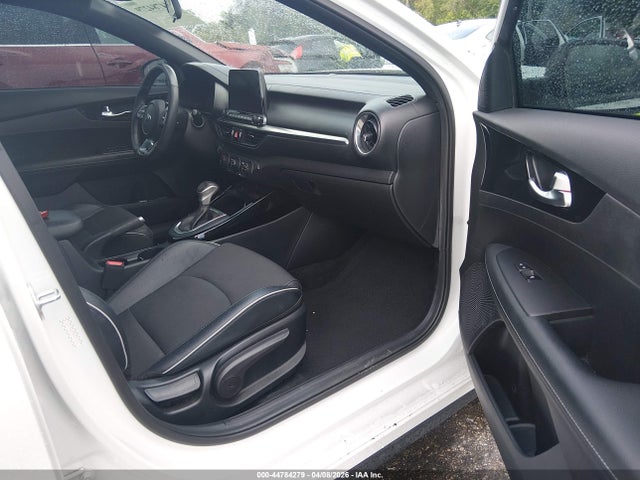 44784279 :رقم المزاد ، 3KPF34AD9ME417012 vin ، 2021 Kia Forte Gt-line مزاد بيع