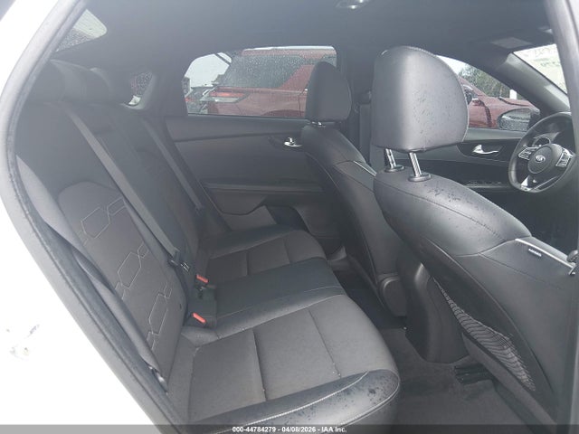 44784279 :رقم المزاد ، 3KPF34AD9ME417012 vin ، 2021 Kia Forte Gt-line مزاد بيع