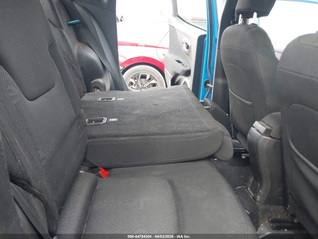 Продаж на аукціоні авто 2015 Jeep Renegade Latitude, vin: ZACCJABT7FPB81317, номер лоту: 44784304