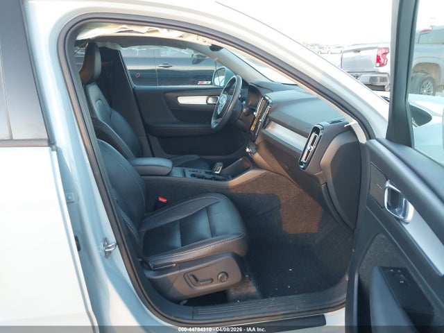 44784310 :رقم المزاد ، YV4162UK3K2127372 vin ، 2019 Volvo Xc40 T5 Momentum مزاد بيع