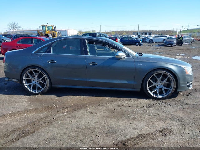 Продажа на аукционе авто 2013 Audi S8 4.0t, vin: WAUD2AFD4DN017319, номер лота: 44784316