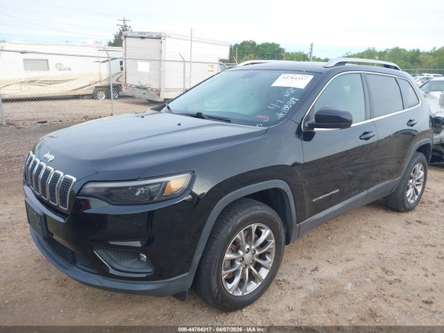 44784317 :رقم المزاد ، 1C4PJMLB2KD188919 vin ، 2019 Jeep Cherokee Latitude Plus 4x4 مزاد بيع