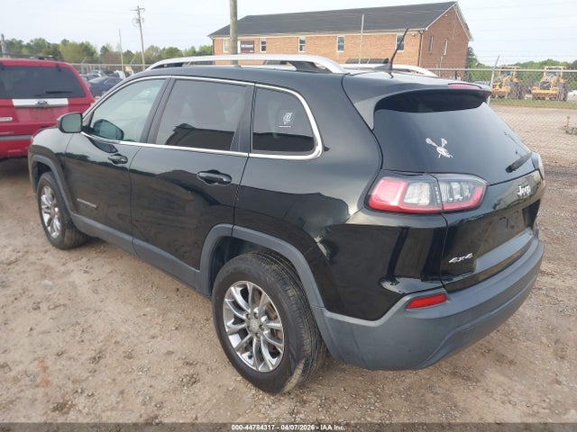 44784317 :رقم المزاد ، 1C4PJMLB2KD188919 vin ، 2019 Jeep Cherokee Latitude Plus 4x4 مزاد بيع