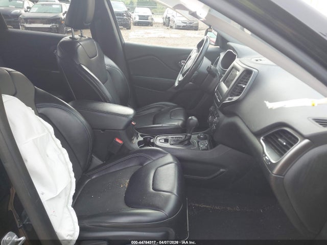 44784317 :رقم المزاد ، 1C4PJMLB2KD188919 vin ، 2019 Jeep Cherokee Latitude Plus 4x4 مزاد بيع