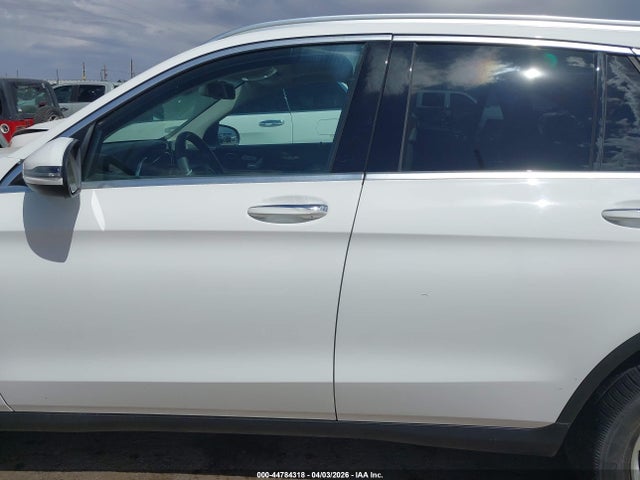 Продажа на аукционе авто 2017 Mercedes-benz Glc 300, vin: WDC0G4JB2HV008046, номер лота: 44784318